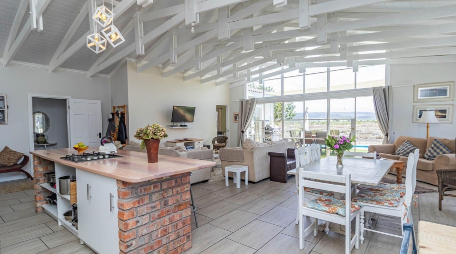 3 Bedroom Property for Sale in Riverside Western Cape